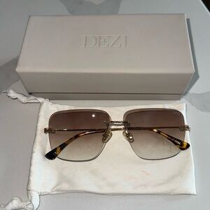 Dezi 2000s Sunglasses